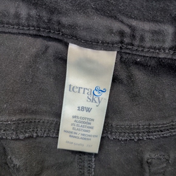 Terra & Sky Women's Cropped Skinny Leg Jeans Black Plus Size 18W 5-Pocket - Picture 8 of 10
